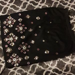 Black skirt with sequence